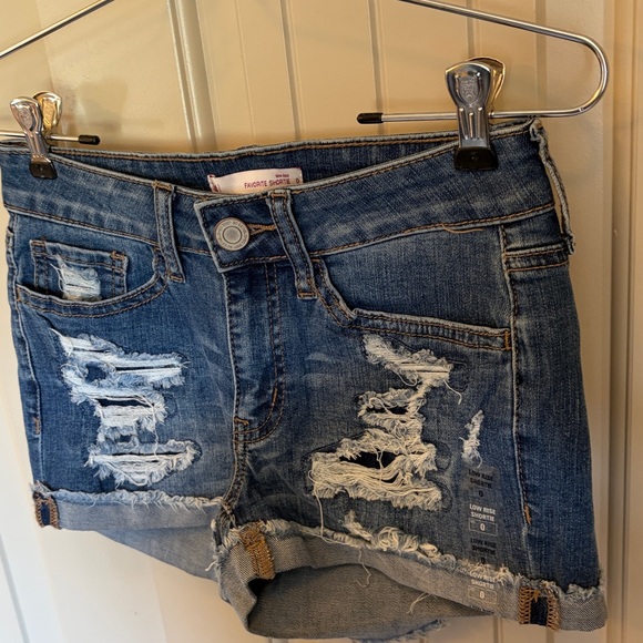 So Jean shorts juniors NWT - Picture 4 of 4